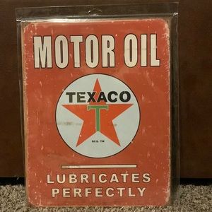Texaco motor oil - Lubricants Perfectly. Collectible Vintage Metal Sign!